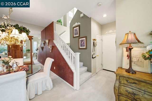4901 Keller Ridge Dr, Clayton, CA 94517