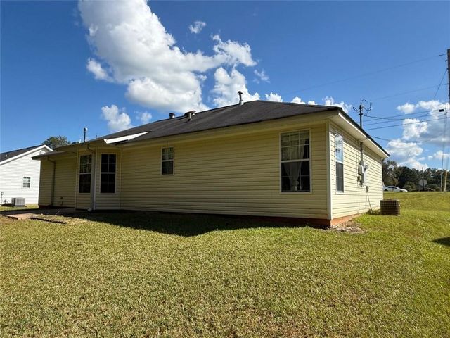 32 CHELSEA Lane, Grantville, GA 30220