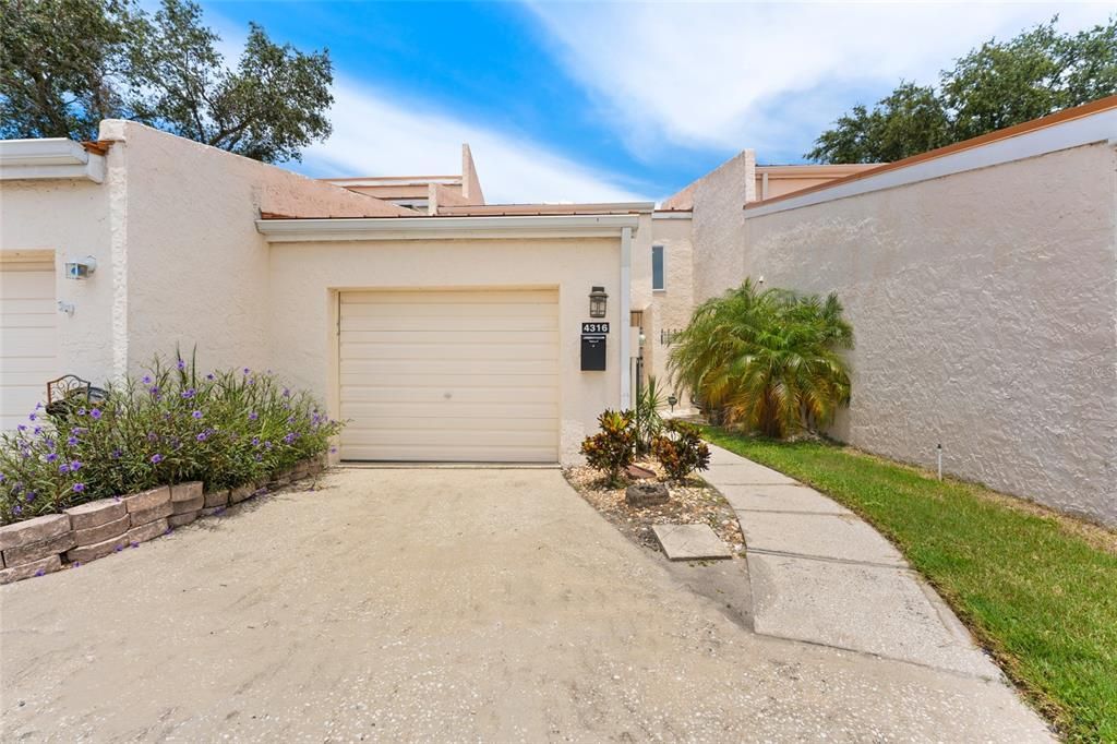4316 SUNRAY COURT 34, Tampa, FL 33615