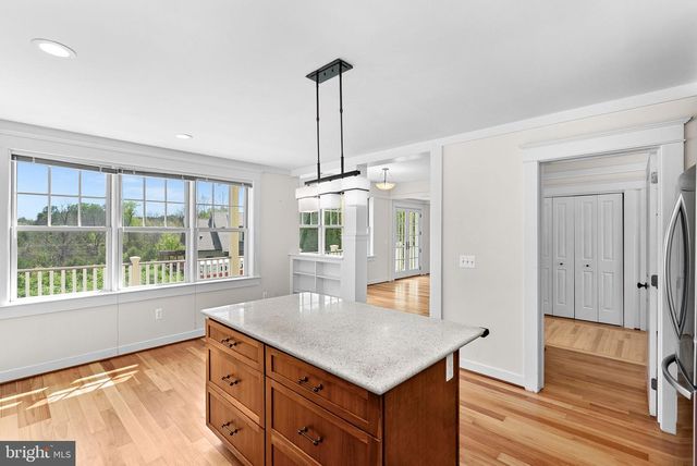 40988 REDWING SONG LN, Lovettsville, VA 20180
