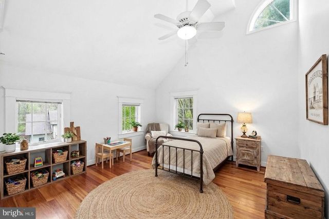 40988 REDWING SONG LN, Lovettsville, VA 20180