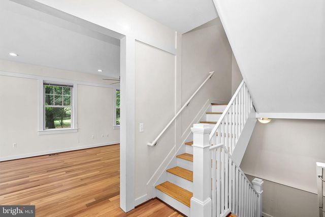 40988 REDWING SONG LN, Lovettsville, VA 20180