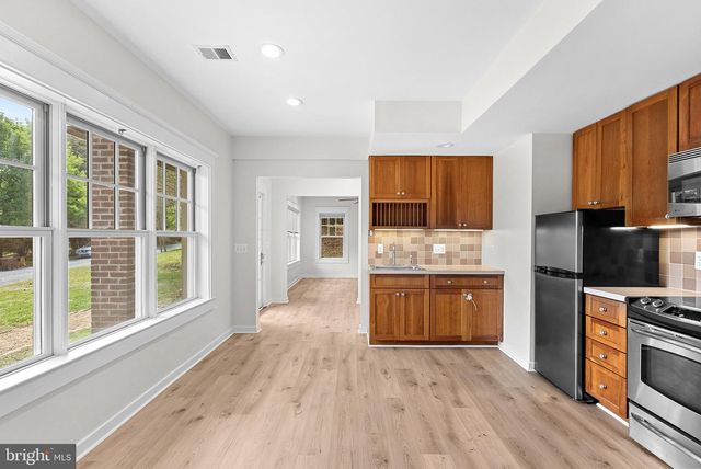 40988 REDWING SONG LN, Lovettsville, VA 20180