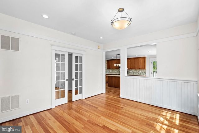 40988 REDWING SONG LN, Lovettsville, VA 20180