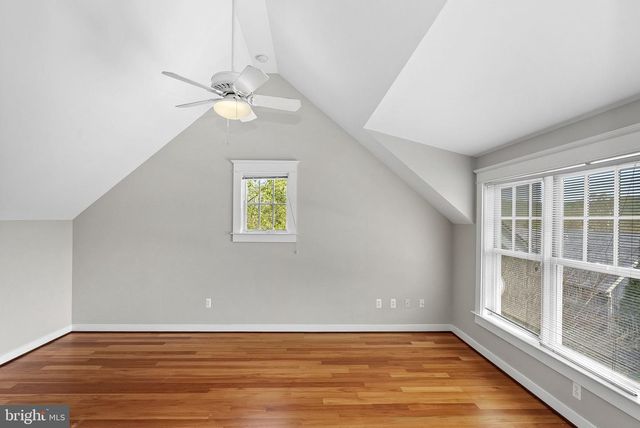 40988 REDWING SONG LN, Lovettsville, VA 20180