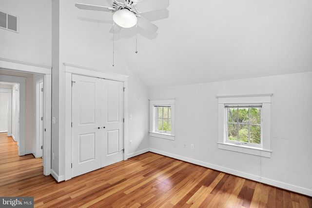 40988 REDWING SONG LN, Lovettsville, VA 20180