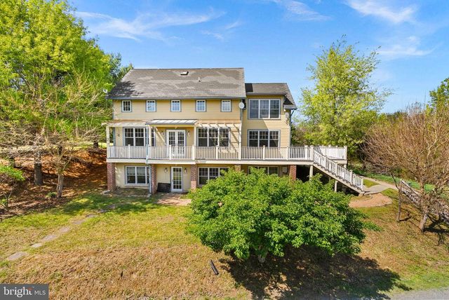 40988 REDWING SONG LN, Lovettsville, VA 20180
