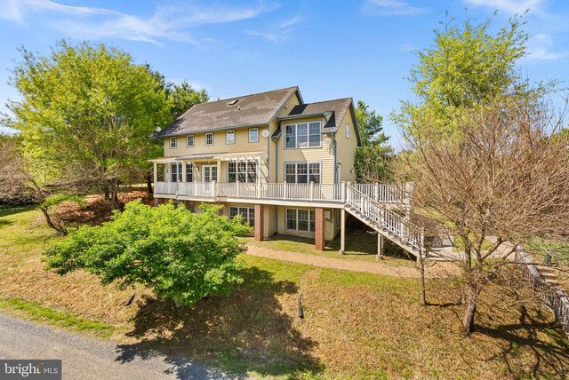 40988 REDWING SONG LN, Lovettsville, VA 20180