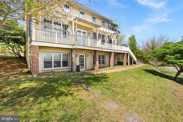 40988 REDWING SONG LN, Lovettsville, VA 20180
