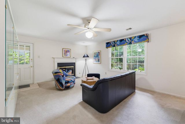 8305 BRIAR CREEK DR, Annandale, VA 22003