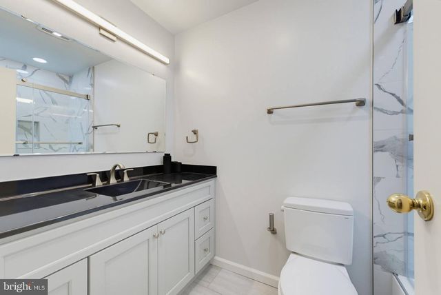 8305 BRIAR CREEK DR, Annandale, VA 22003