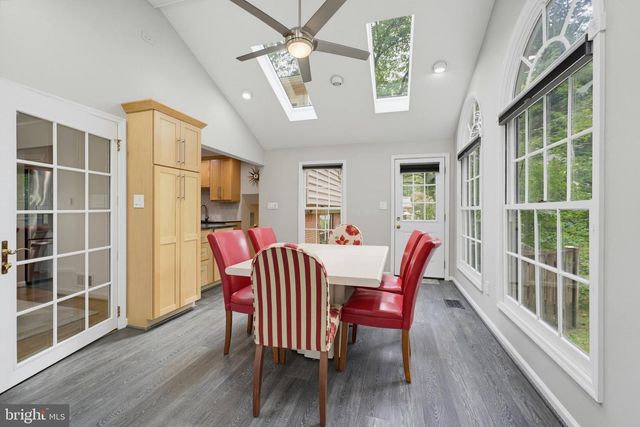 8305 BRIAR CREEK DR, Annandale, VA 22003