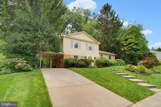 8305 BRIAR CREEK DR, Annandale, VA 22003