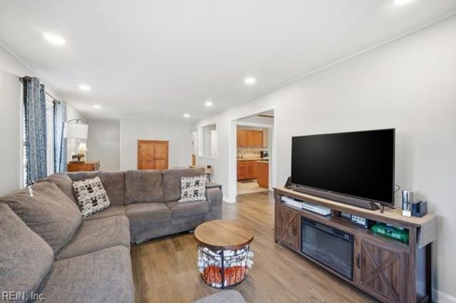 8113 Colin DR, Norfolk, VA 23518