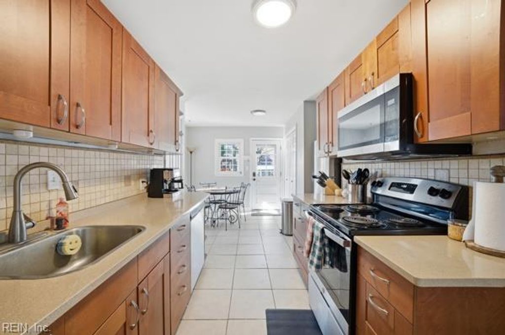 8113 Colin DR, Norfolk, VA 23518