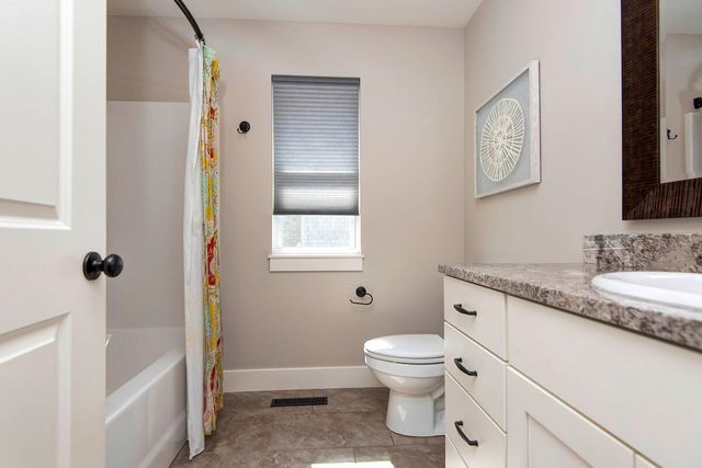 707 N Fox Hill Circle, Nixa, MO 65714