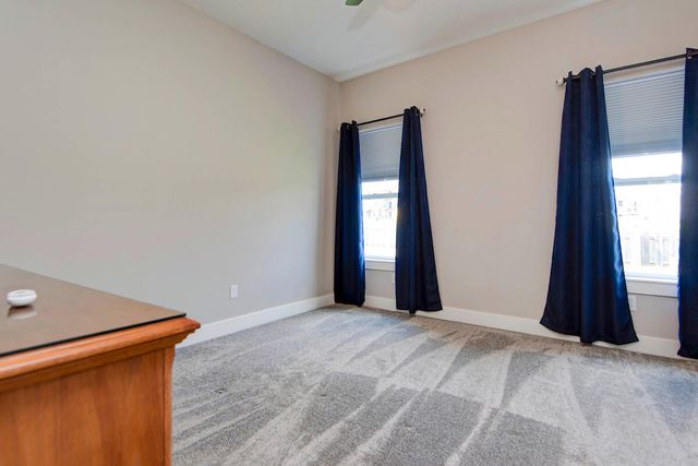 707 N Fox Hill Circle, Nixa, MO 65714