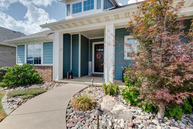 707 N Fox Hill Circle, Nixa, MO 65714
