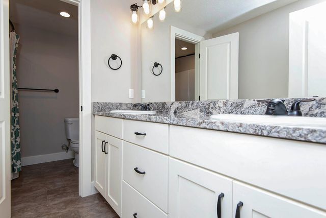 707 N Fox Hill Circle, Nixa, MO 65714