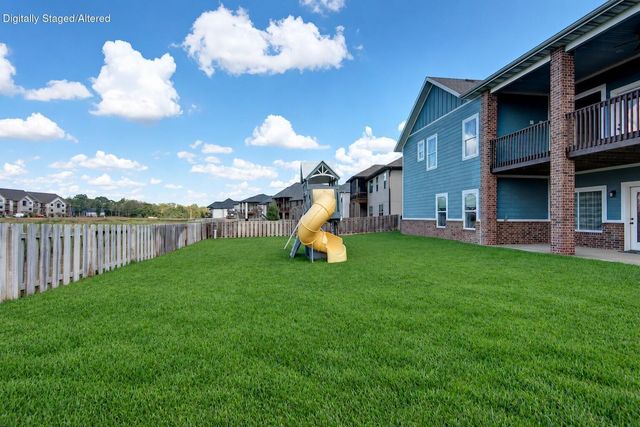 707 N Fox Hill Circle, Nixa, MO 65714