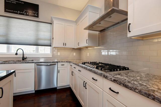 707 N Fox Hill Circle, Nixa, MO 65714