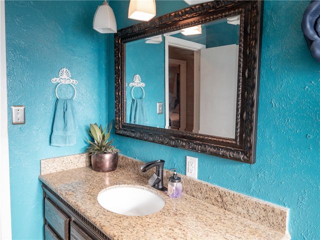 372 E Fm 771, Riviera, TX 78379