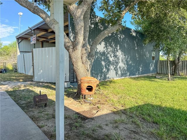 372 E Fm 771, Riviera, TX 78379