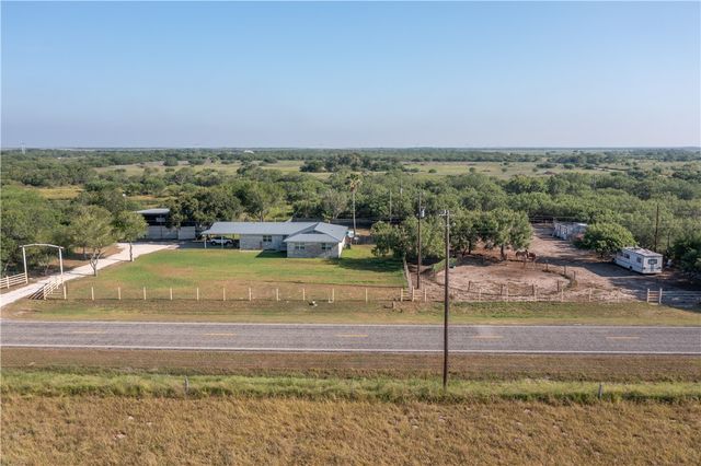 372 E Fm 771, Riviera, TX 78379