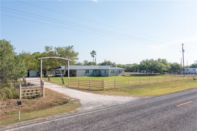 372 E Fm 771, Riviera, TX 78379