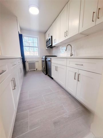 64-11 Springfield Blvd B, Oakland Gardens, NY 11364