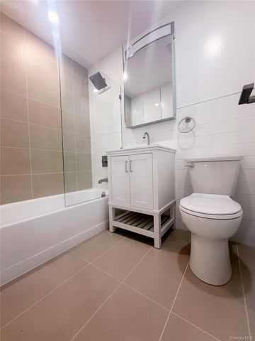 64-11 Springfield Blvd B, Oakland Gardens, NY 11364