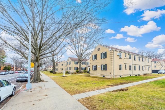 64-11 Springfield Blvd B, Oakland Gardens, NY 11364
