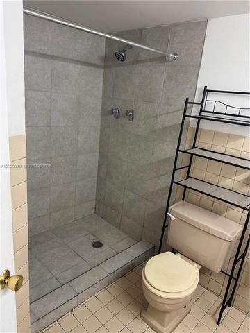 1710 NE 191st St 411-3, Miami, FL 33179