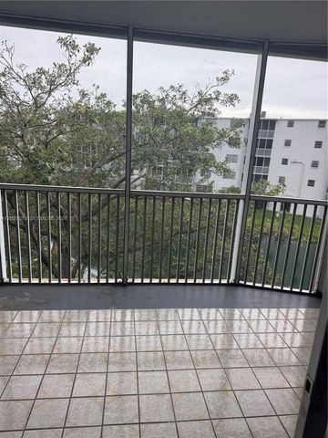 1710 NE 191st St 411-3, Miami, FL 33179