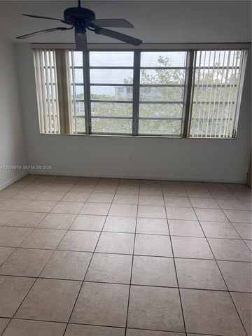 1710 NE 191st St 411-3, Miami, FL 33179