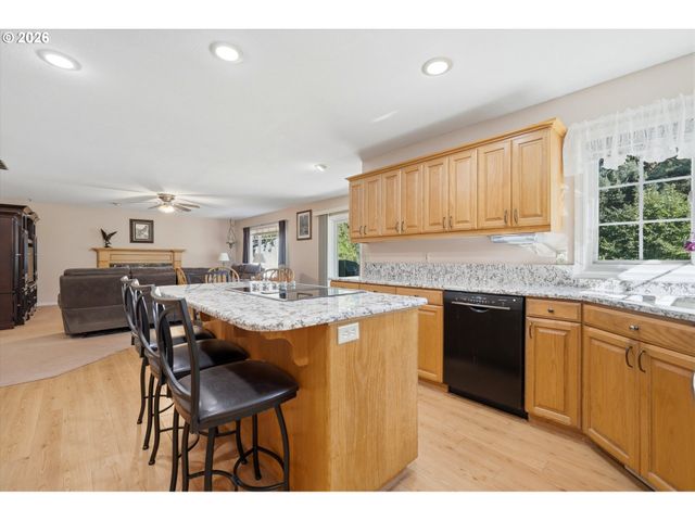 4616 Se HULL Ave, Milwaukie, OR 97267