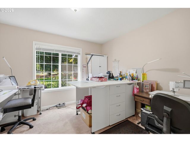 4616 Se HULL Ave, Milwaukie, OR 97267