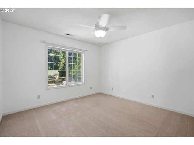 4616 Se HULL Ave, Milwaukie, OR 97267