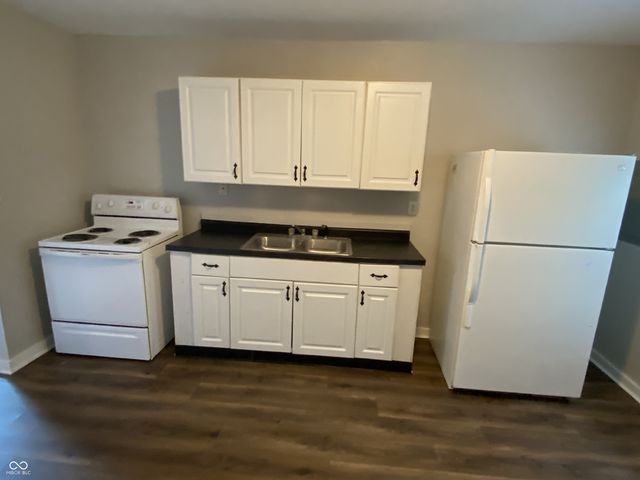 2712 Columbia Avenue, Indianapolis, IN 46205
