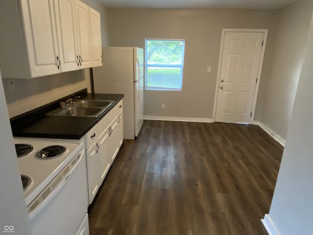 2712 Columbia Avenue, Indianapolis, IN 46205