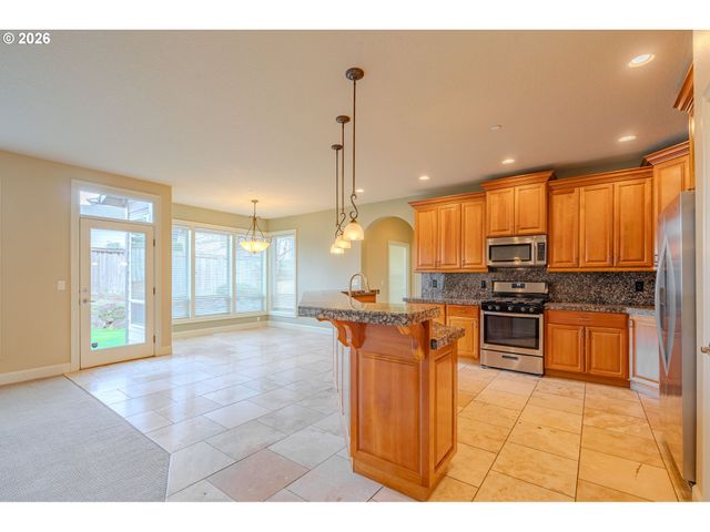 735 Nw 24TH Ave, Camas, WA 98607