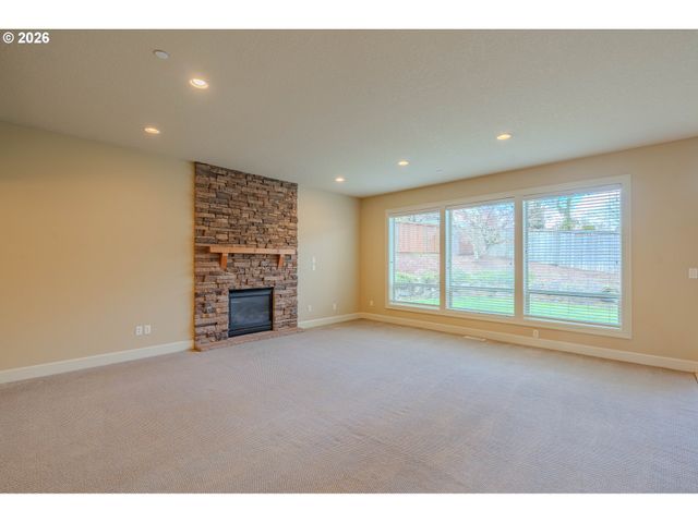 735 Nw 24TH Ave, Camas, WA 98607