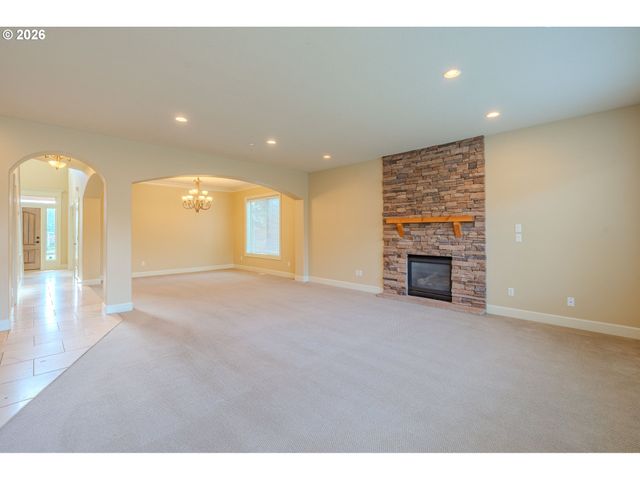 735 Nw 24TH Ave, Camas, WA 98607