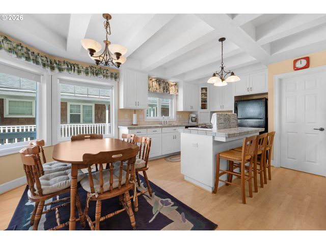 1161 S PROM, Seaside, OR 97138