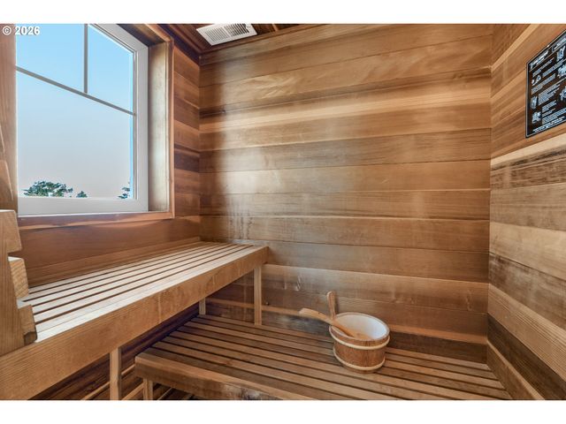 1161 S PROM, Seaside, OR 97138