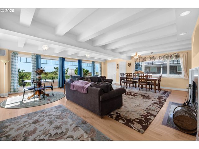 1161 S PROM, Seaside, OR 97138