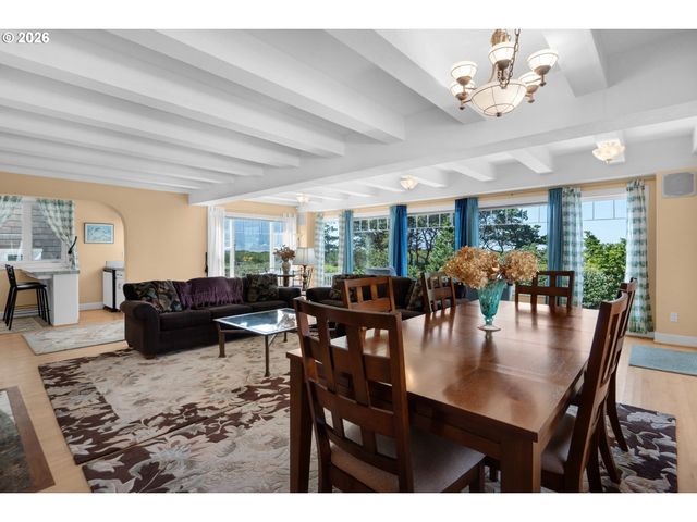 1161 S PROM, Seaside, OR 97138