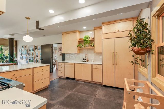 3556 Bear Canyon Road, Bozeman, MT 59715