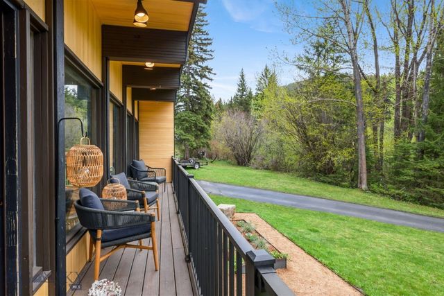 3556 Bear Canyon Road, Bozeman, MT 59715