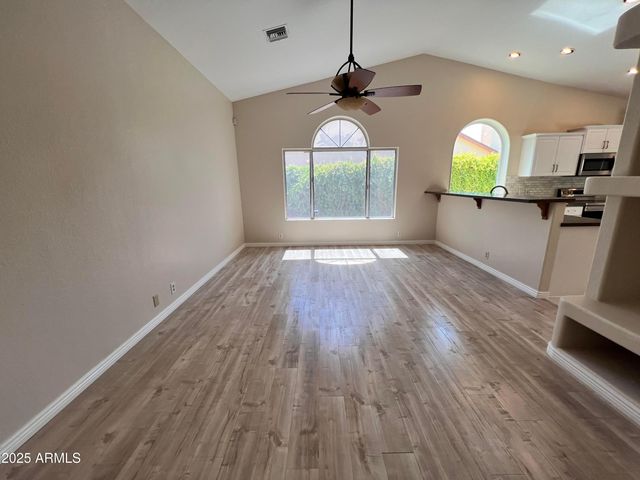 3910 W Soft Wind Drive, Glendale, AZ 85310